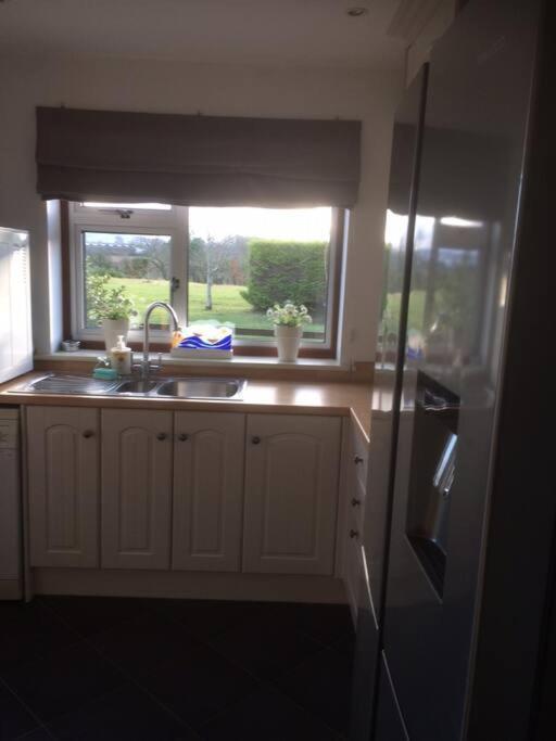Cotswold Edge Guest Suite With Broadway Hill View Badsey Экстерьер фото