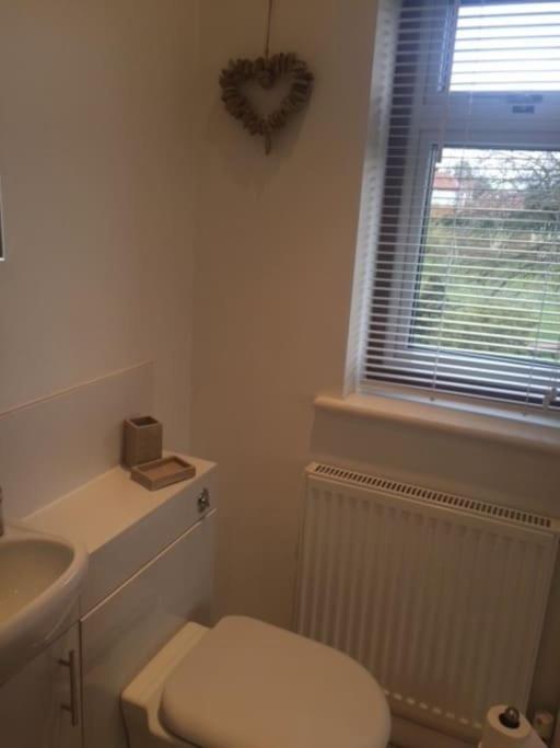 Cotswold Edge Guest Suite With Broadway Hill View Badsey Экстерьер фото