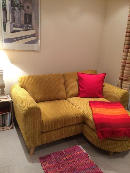 Cotswold Edge Guest Suite With Broadway Hill View Badsey Экстерьер фото
